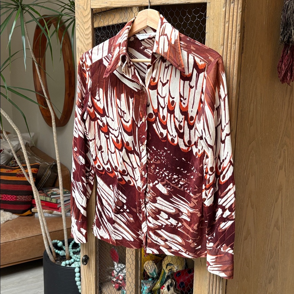 Vintage 1970's Lady Arrow Abstract Print Long Sleeve Button Up Shirt - Picture 3 of 15